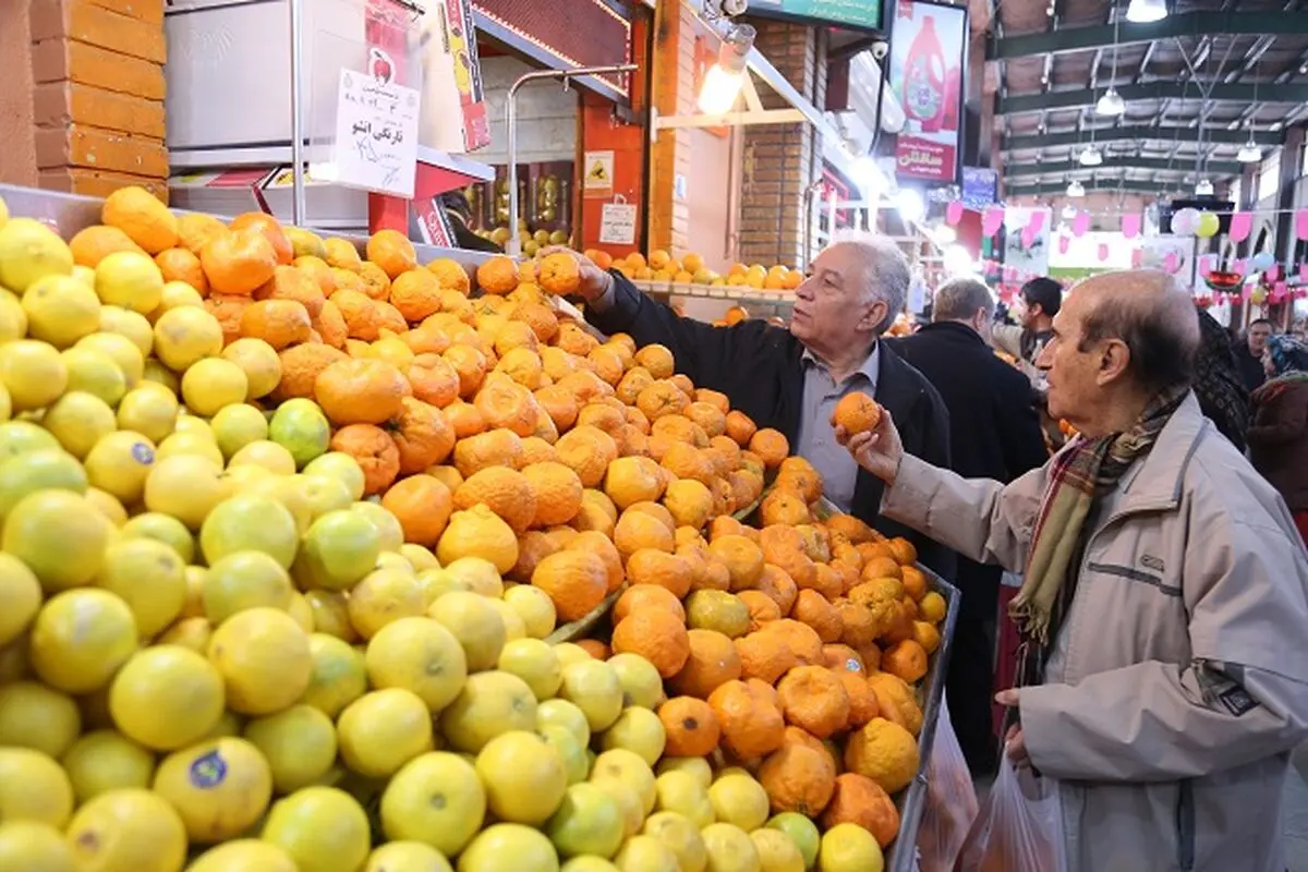 توزیع میوه شب عید در تهران آغاز شد