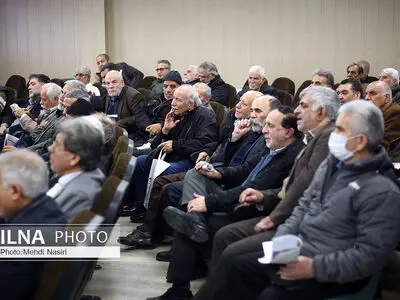 برون‌سپاری درمان تامین‌اجتماعی جشن پزشکان و استضعاف کارگران را به دنبال دارد/ به‌نام مستضعفان میخ بر بدن کارگران فرومی‌کنند/ فقط نمایندگان کارگری می‌توانند بدهیِ 270 هزار میلیارد تومانی دولت به سازمان را پیگیری کنند
