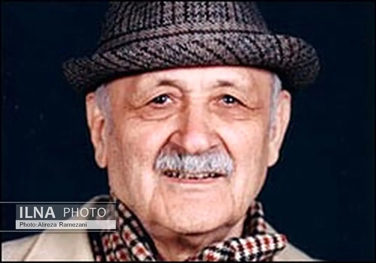 منتقدانِ زرینکوب تاریخ را یکسویه روایت کردهاند