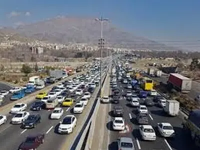 ترافیک نیمه سنگین در محورهای مواصلاتی استان کرمانشاه