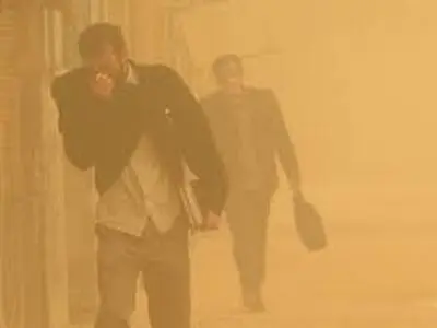 وزش باد شدید و گرد و خاک در شرق و مرکز کشور