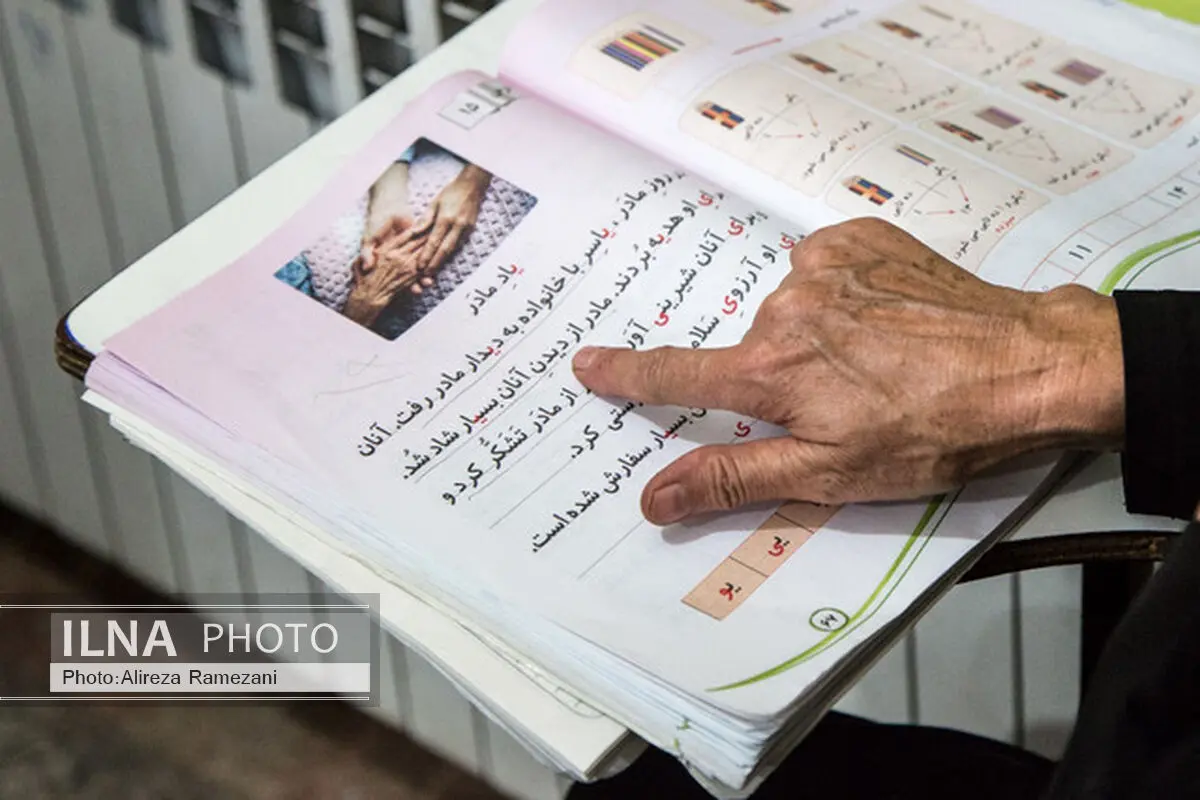 بیش از ۱۰ هزار و ۵۰۰ فرهنگی با سواد آموزی همکاری دارند