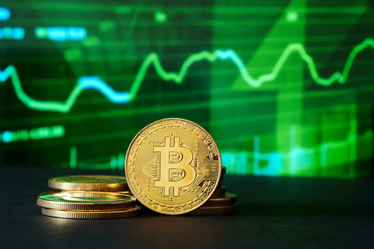 بیتکوین در مسیر صعود تاریخی؟ گمانهزنیها درباره هدف ۱۴۰ هزار دلاری