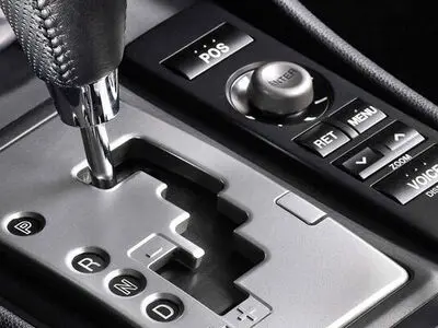 ۹ اشتباه رایج که خودروهای اتوماتیک را خراب می‌کند
