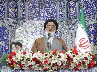 مردم قم، دستگاه های مسئول و خانواده ها با کشف حجاب برخوردی سازنده، قاطع و عبرت آموز داشته باشند
