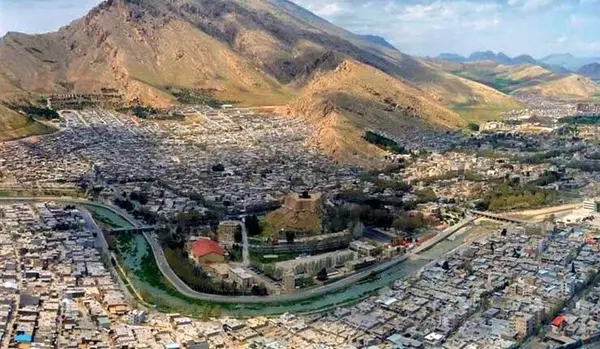 شهر خرم آباد از شگفت انگیزترین و قدیمی ترین سکونت گاه های بشر است