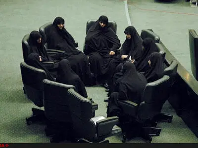 فراکسیون زنان مجلس تعاملی با جامعه زنان نداشتند/فقط جناحی عمل کردند