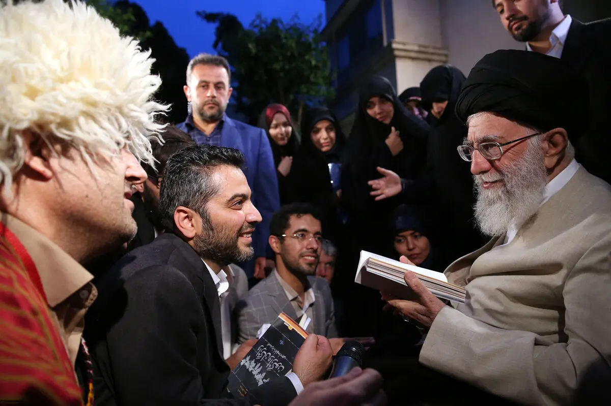 از صداوسیما گله‌مندم/ نگذارید زبان فارسی دچار فرسودگی و ویرانی شود