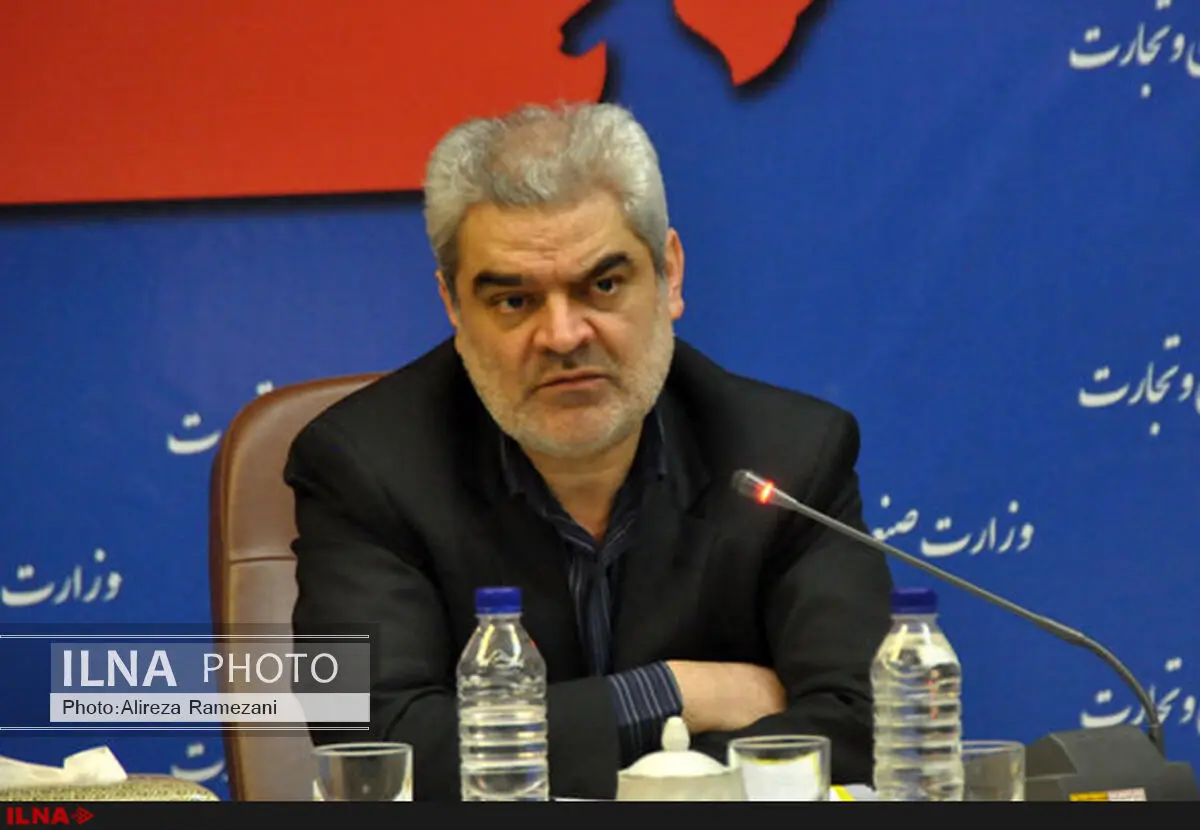 صادرات 70 هزار خودرو در سال 95 را هدف‌گذاری کرده‌ایم