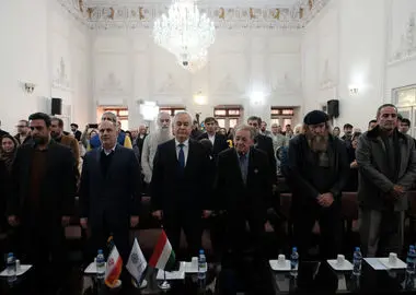 رودکی اقتدار زبان فارسی را بازگرداند