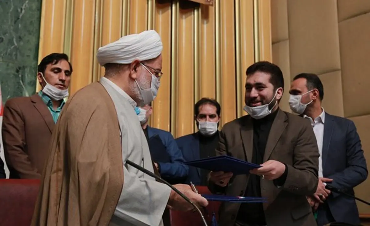 امضای تفاهمنامه همکاری شورای عالی استان و دیوان عدالت اداری +جزئیات تفاهمنامه