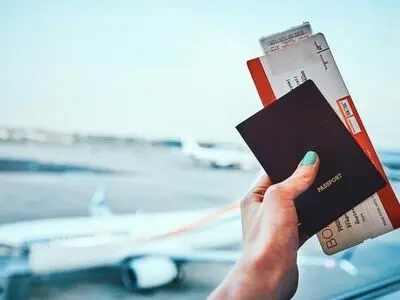 بلیط هواپیما چارتری بخریم یا سیستمی؟