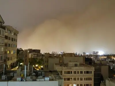 طوفان در پایتخت به سرعت عبور می‌کند/هنوز حادثه‌ای به ما اعلام نشده است