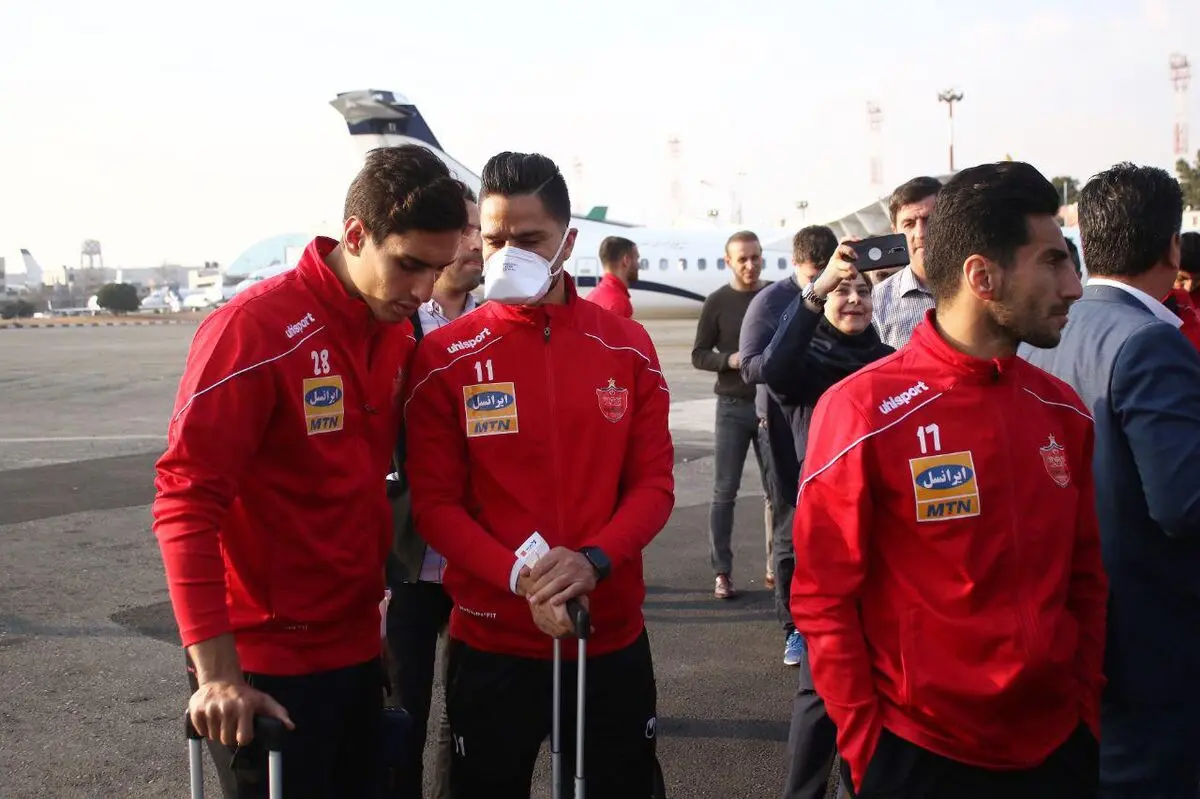 ورود کاروان پرسپولیس به اصفهان با ماسک (عکس)