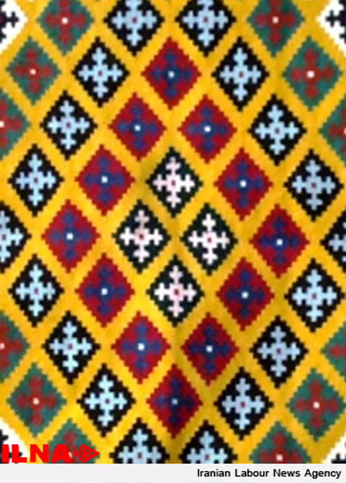 معرفی هنر زیبای گلیم کردستان