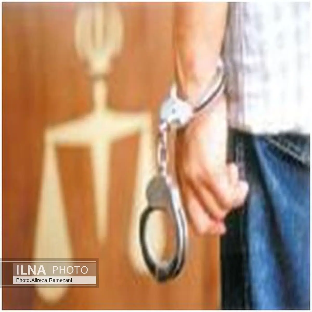 حمله به ٧٠ خانه ویلایی کرج با اسلحه پلاستیکی