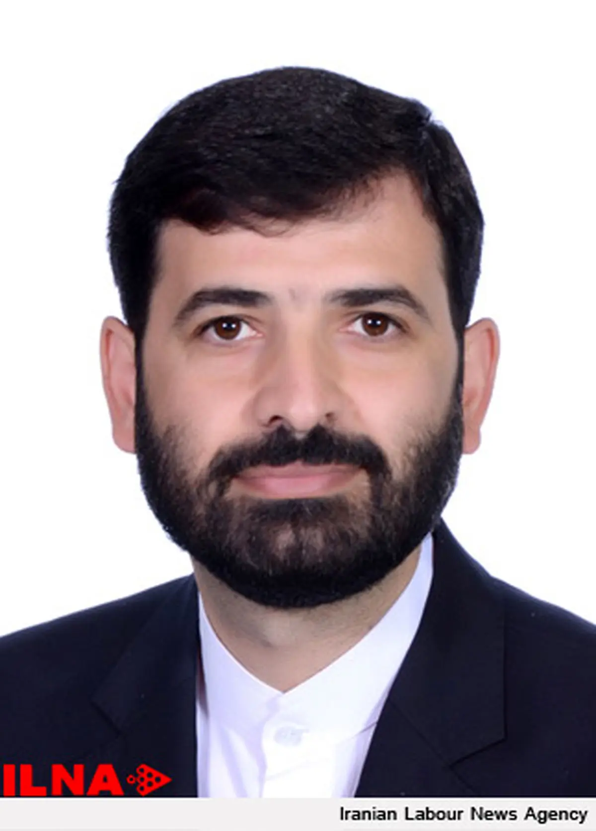 تصمیم مجلس برای نهادینه كردن اقتصاد مقاومتی جدی است