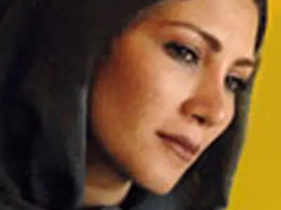 افسانه ماهیان و مهین صدری با یكدیگر همكاری می‌كنند