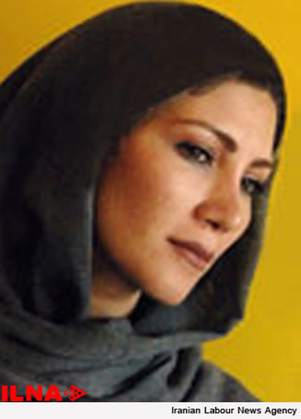 افسانه ماهیان و مهین صدری با یكدیگر همكاری می‌كنند