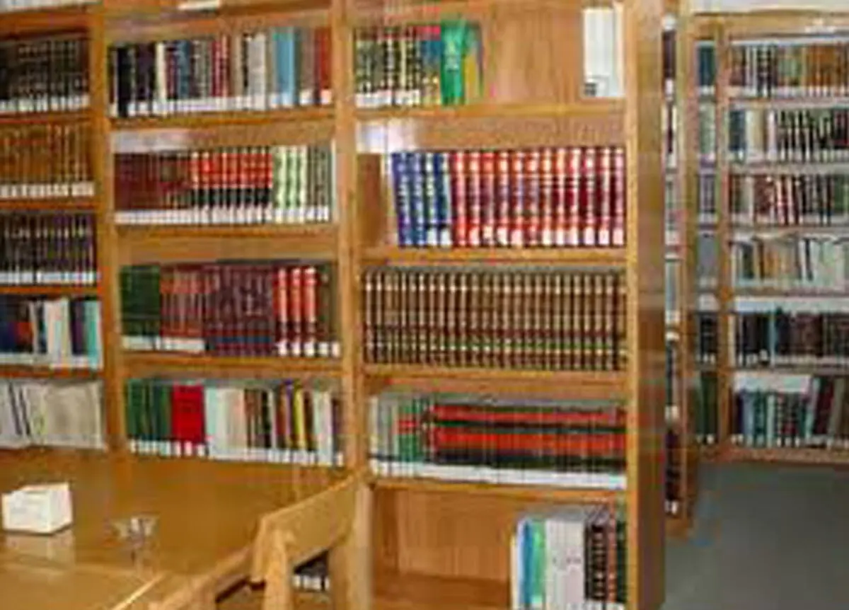 كتابخانه عمومی آوج قزوین به نام مبارك حضرت رسول مزین شد