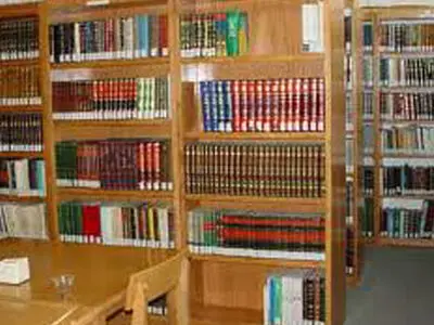 كتابخانه عمومی آوج قزوین به نام مبارك حضرت رسول مزین شد