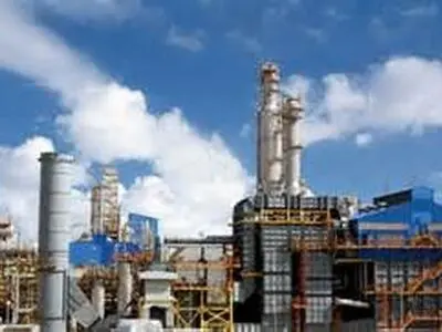 کارگران اخراجی شرکت مهندسی موجان برگشت به‌کار می‌شوند/ مسئولان پتروشیمی مانع ورود مشکلات کارگری به جامعه شوند