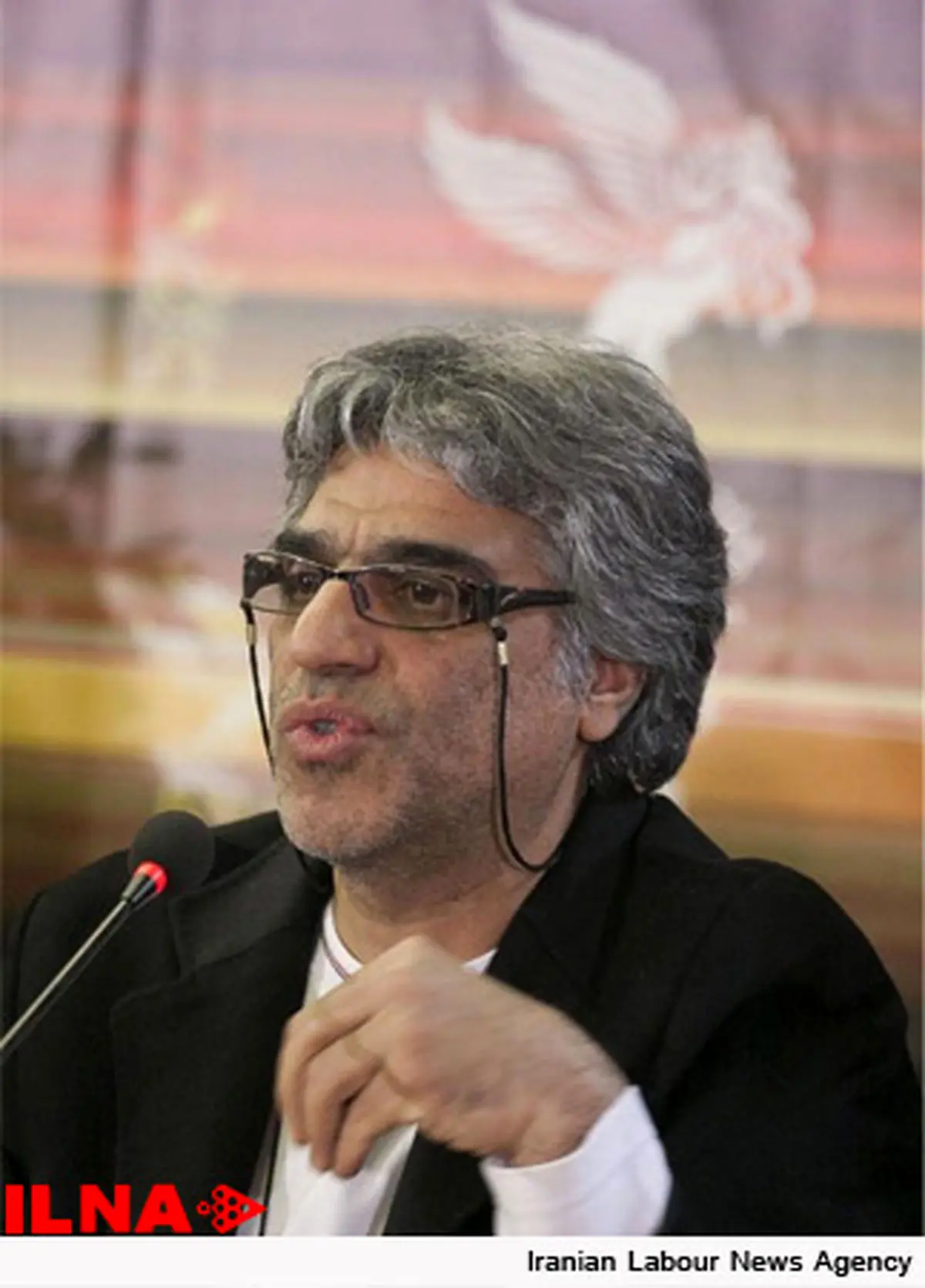 وقت دفاع و ایستادگی و حماسه است