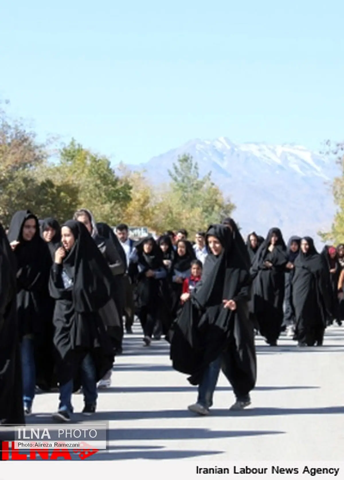 برگزاری همایش پیاده‌روی خانوادگی در شهرستان بوکان