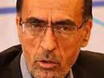 بیمارستان ۳۲ تختخوابی آبیک قزوین سال آینده تجهیز می‌شود
