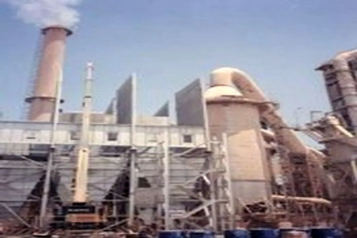 تجمع مردم در اعتراض به آلودگی شرکت سرب و روی