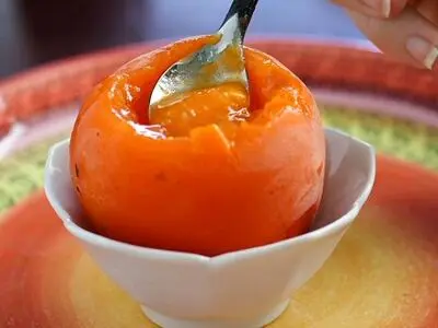 طرز تهیه کمپوت خرمالو خانگی 