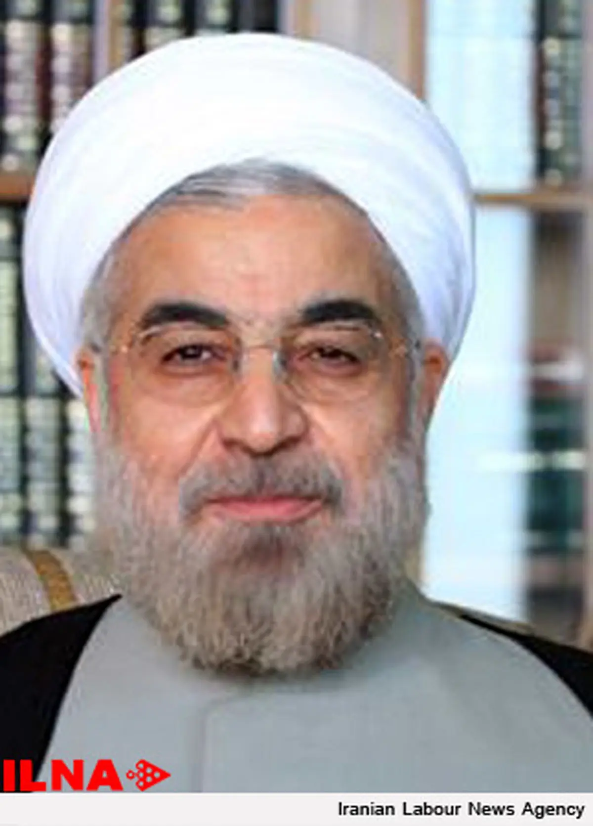 به نفع هیچ گروهی از عرصه انتخابات کنار نمی‌روم