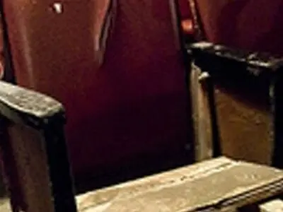 سینما قدس علی آباد كتول تبدیل به مخروبه شده است