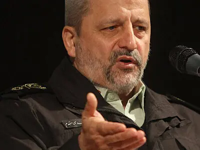 اسماعیل احمدی‌مقدم به جمع راهپیمایان پیوست