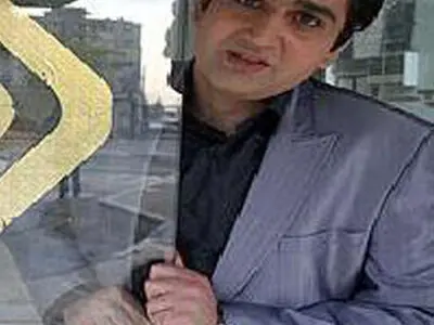 نیما نهاوندیان به دلیل سکته درگذشته است