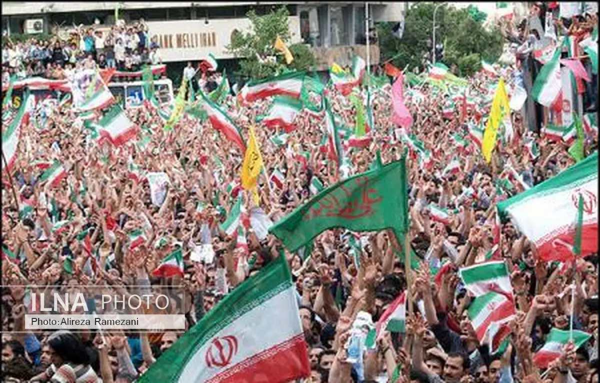 حضور مردم اصفهان در راهپیمایی 22 بهمن