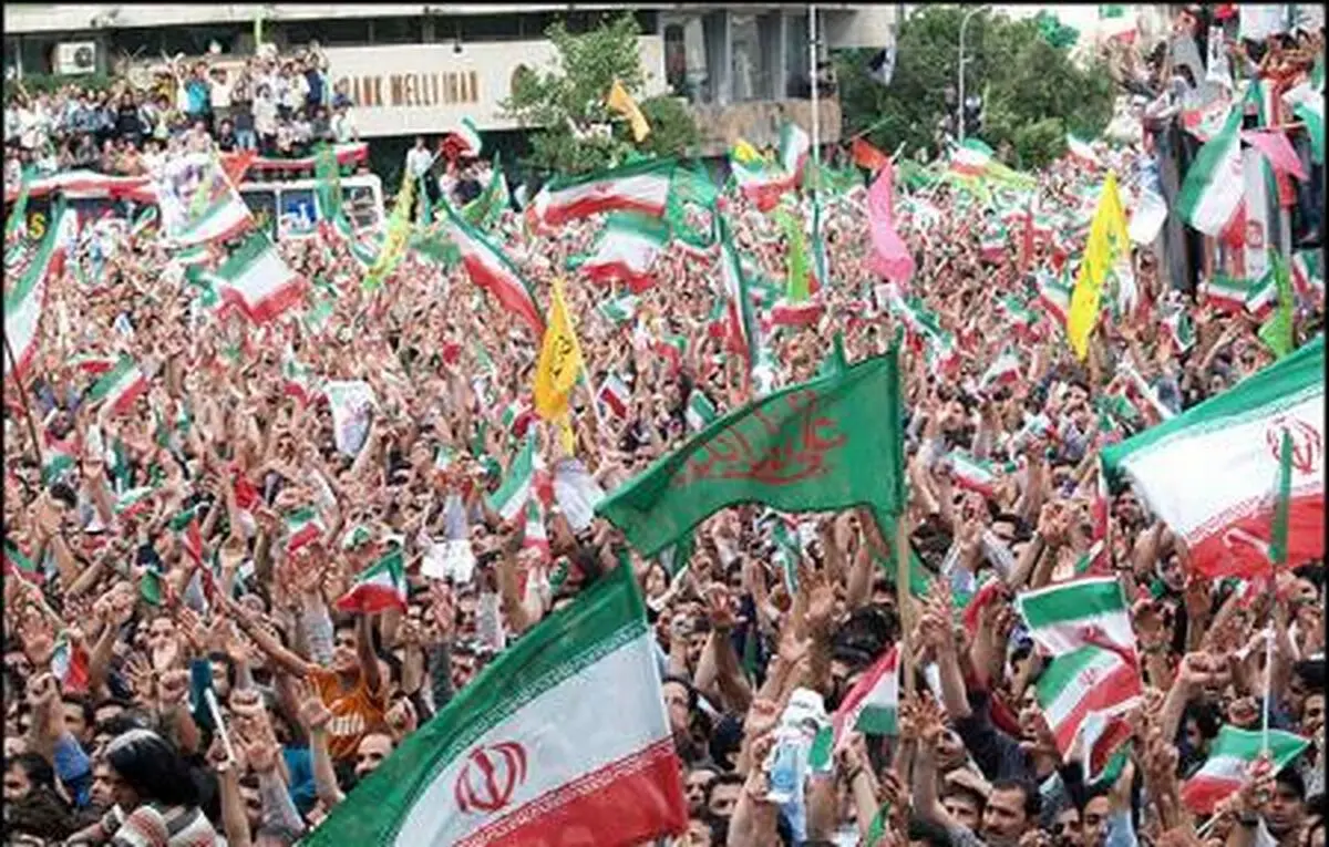 حضور محسن هاشمی و نجفی در راهپیمایی ۲۲ بهمن