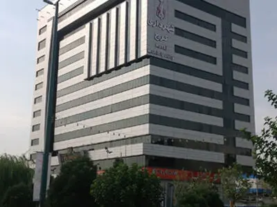شهرداری کرج  مکلف به صدور پروانه ساختمانی املاک قولنامه‌ای است