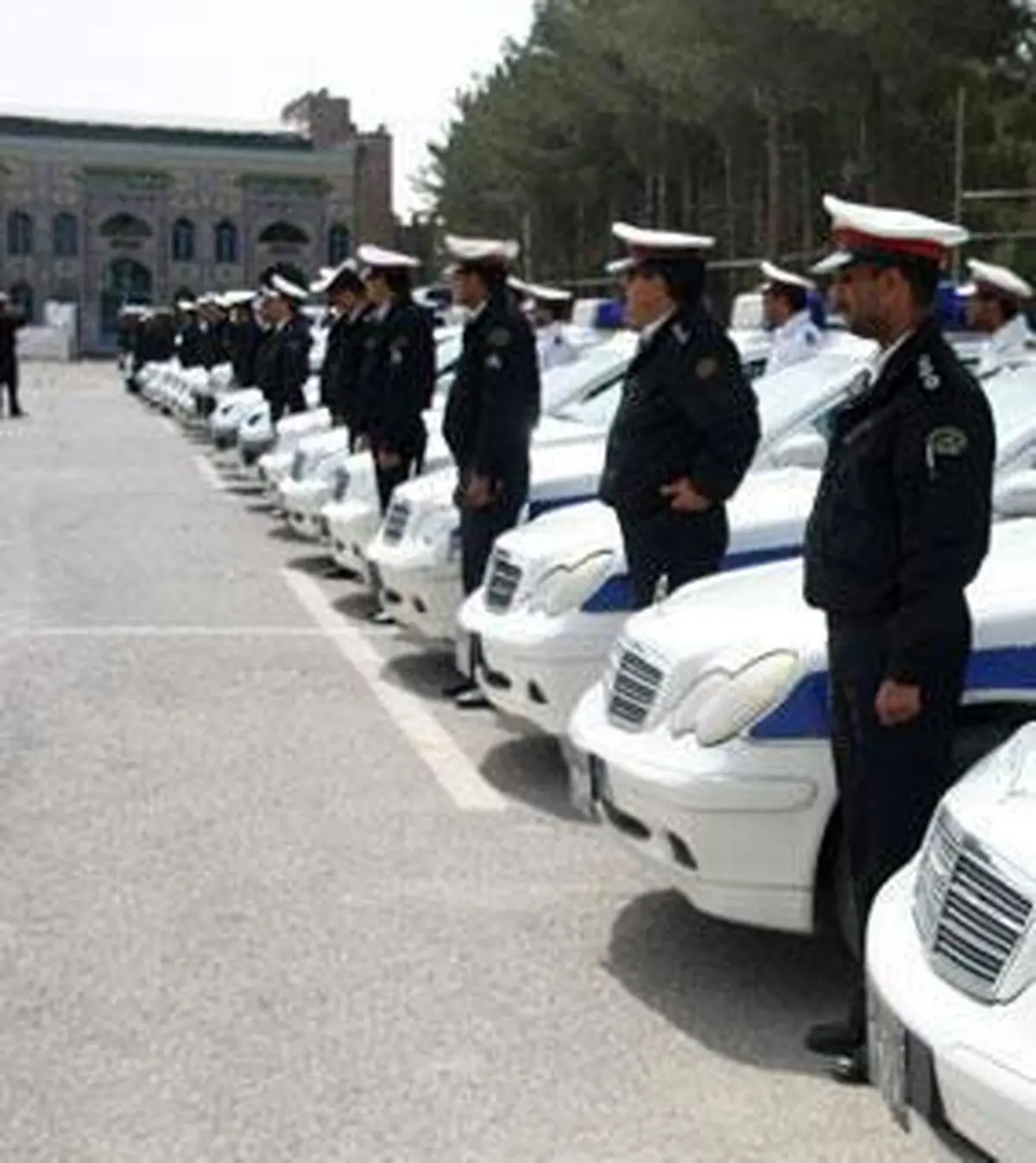 اتخاذ تصمیمات لازم جهت سهولت تردد در محورهای مواصلاتی خوزستان