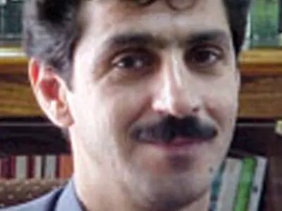در دوره‌ی مهجوری ادبیات به سر می‌بریم