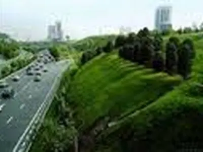 ایجاد کمربند سبز راهکاری برای صیانت از حریم کرج در برابر ساخت و ساز غیرمجاز است