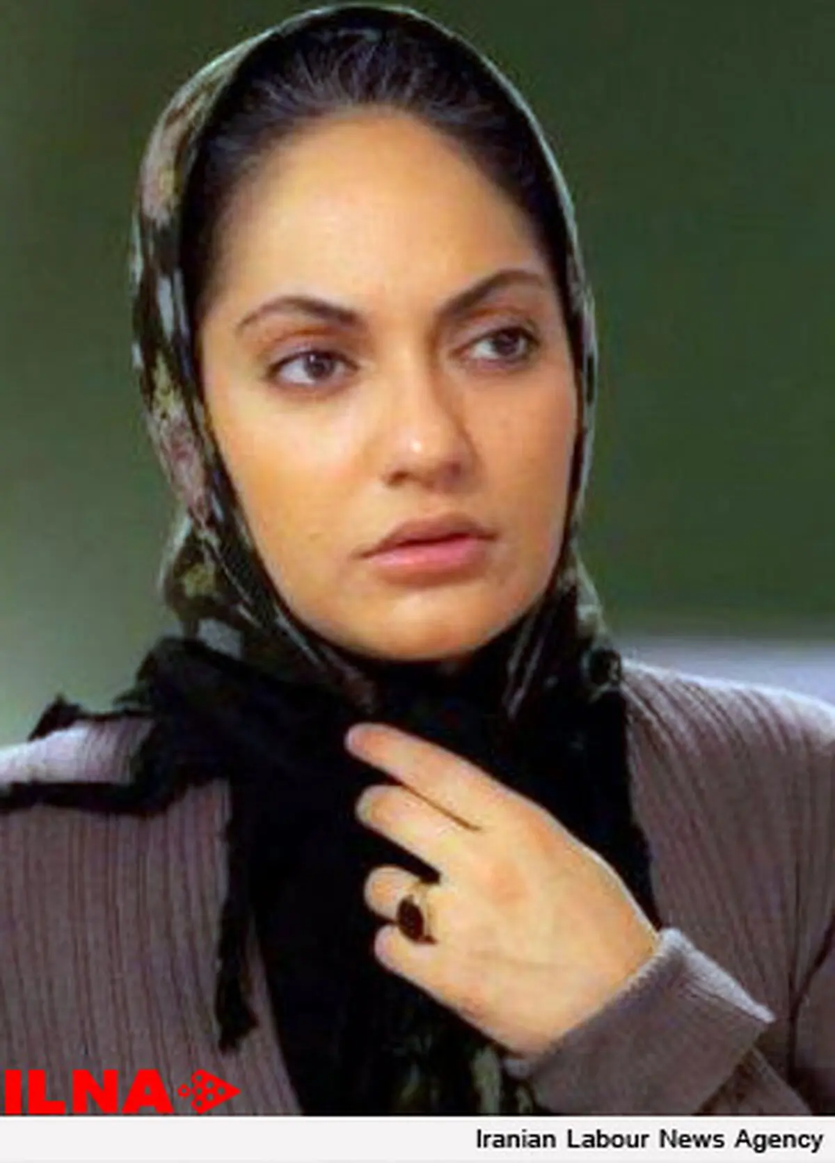 برف روی كاج‌ها سه روزه 77 میلیون فروخت