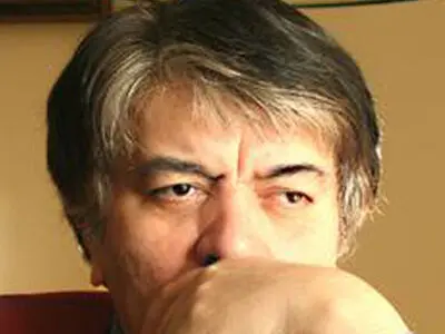 جامعه‌ی درگیر با خرافه و اسطوره از پیشرفت باز می‌ماند
