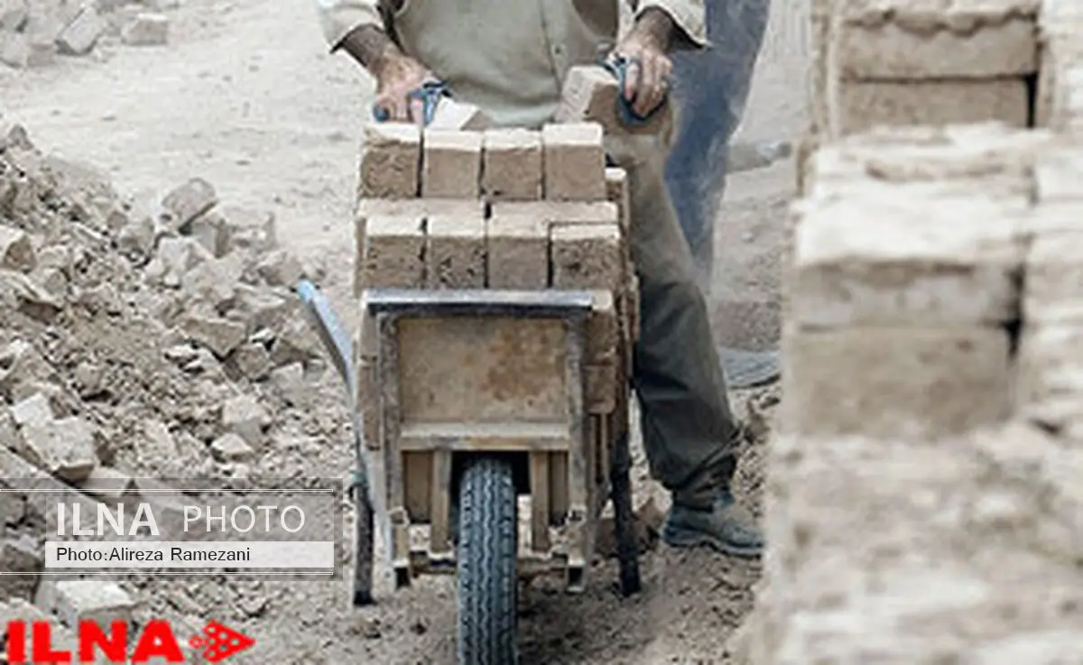 کارگران ساختمانی در سامانه خدمات رفاهی ثبت‌نام کنند