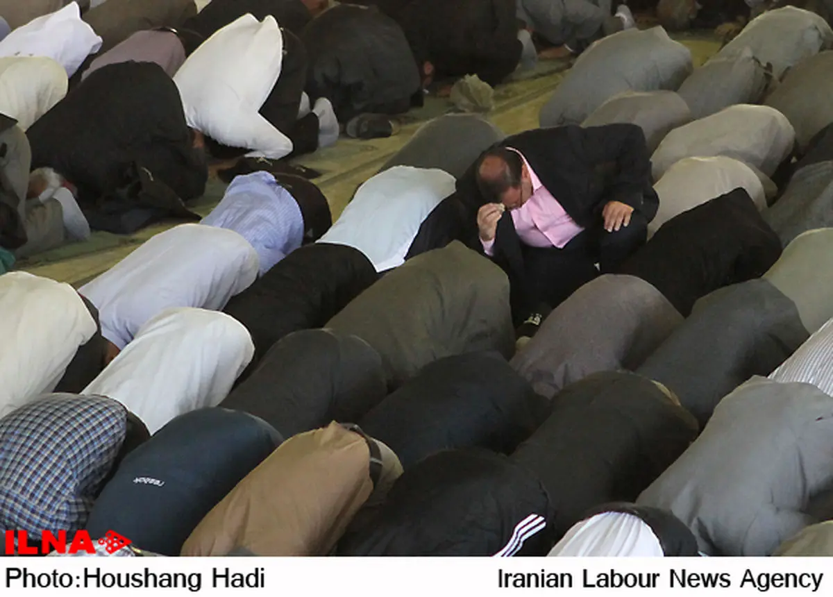نماز جمعه امروز تهران باحضور كارگران در سراسر كشور برگزار شد