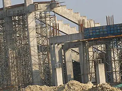 ورزشگاه تختی دورود منتظر اعتبارات برای بازسازی