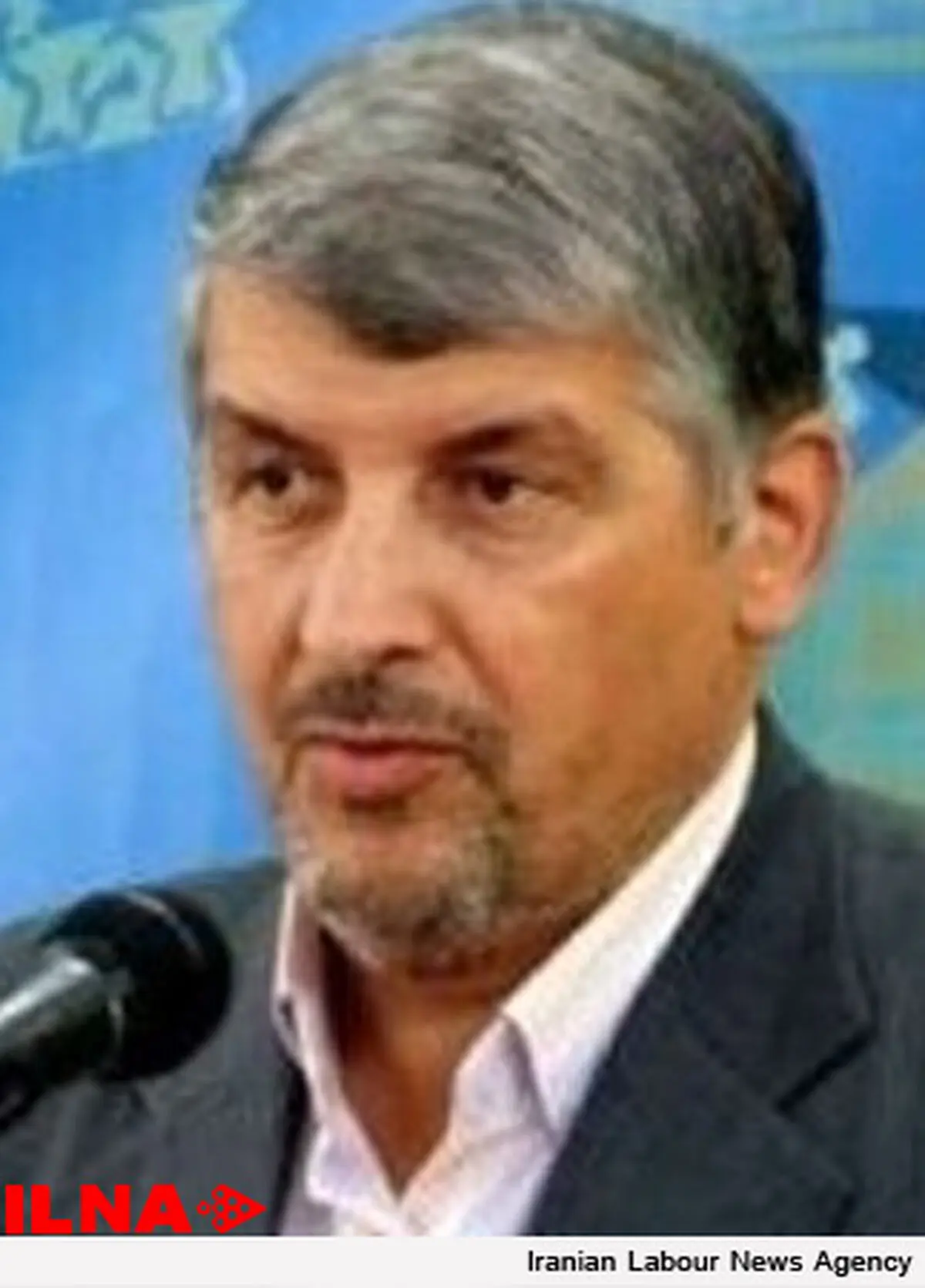 بهتر است مشایی با میل خود در انتخابات شركت نكند