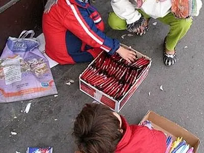 كار تابستانی كودكان دائمی شده است