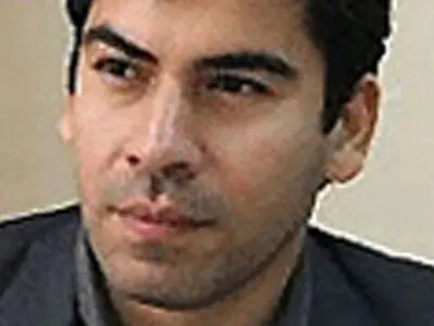 بهتر است بجای كارگردان با تهیه‌كننده قرارداد ببندیم