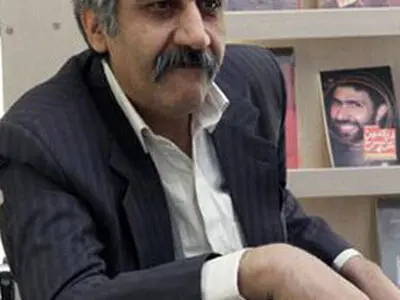 علومی «طنز در خارستان حکیم» را منتشر می‌کند